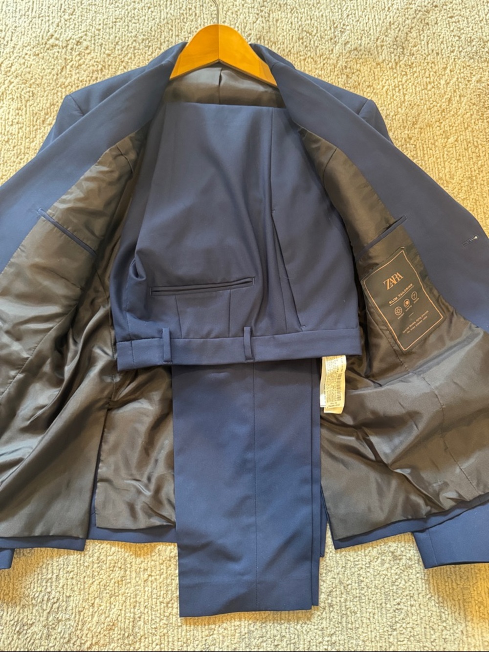 Classic Navy Men's Blazer - Tailored Suit Jacket - Picture 2 of 3